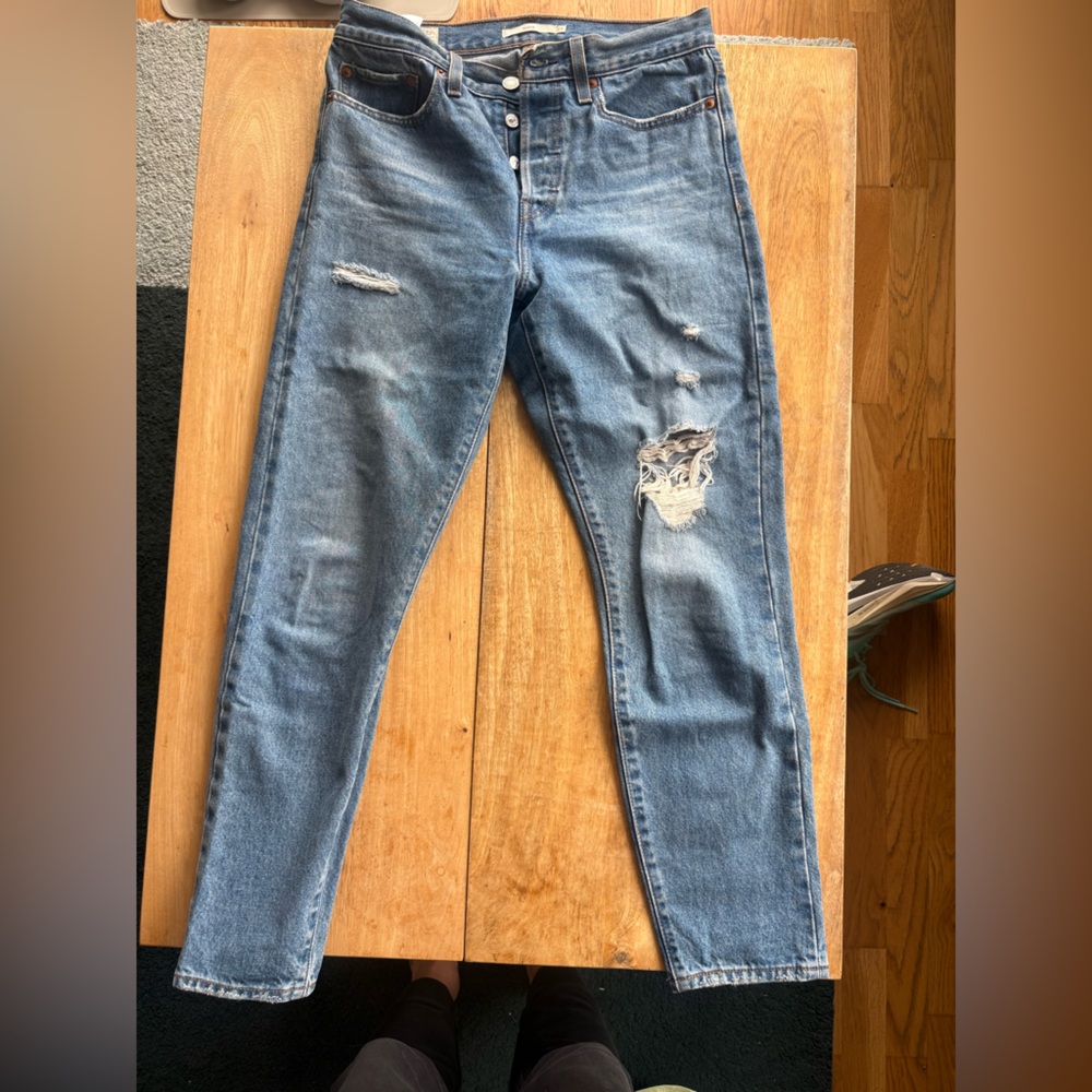 Levi’s Wedgie Icon Fit Size 27